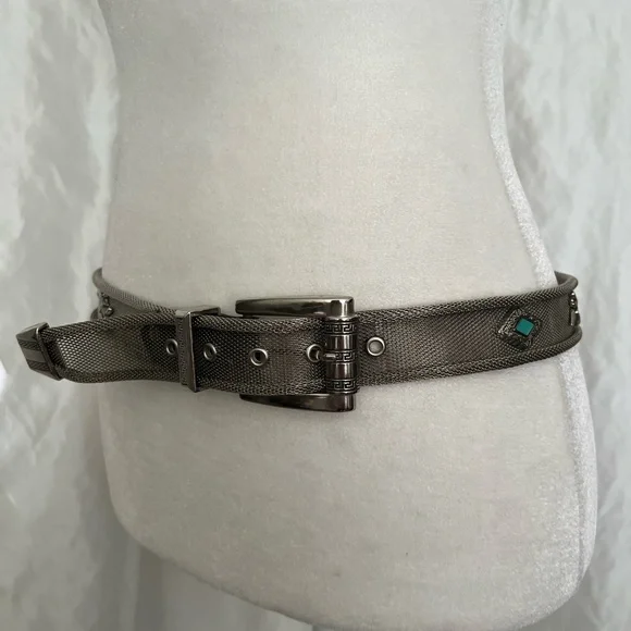 A stunning Silver Mesh Belt with Eagles Silver Mesh Metal Belt with Rolled Edges Flying Eagles 37  main image 3
